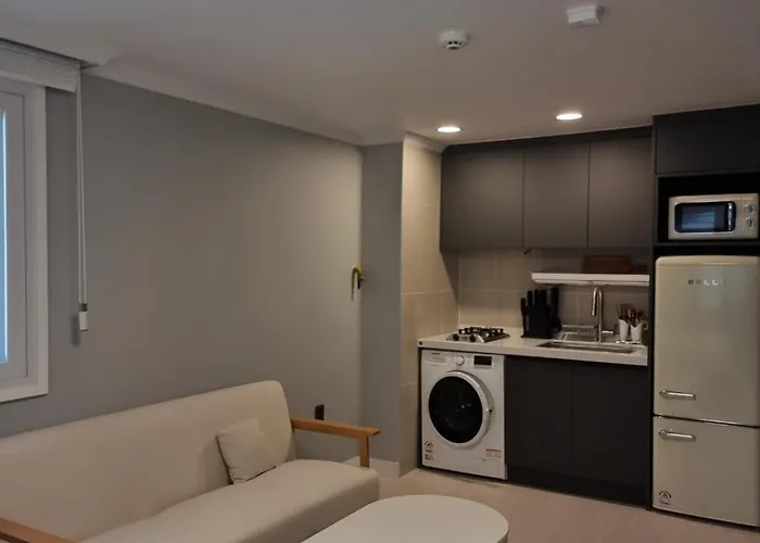 Dado Apartment