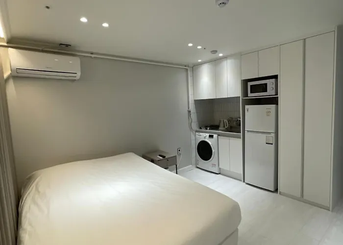 Apartment Dado